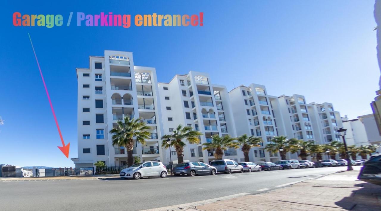 Lovely Apartment Centrally Located In Estepona Buitenkant foto